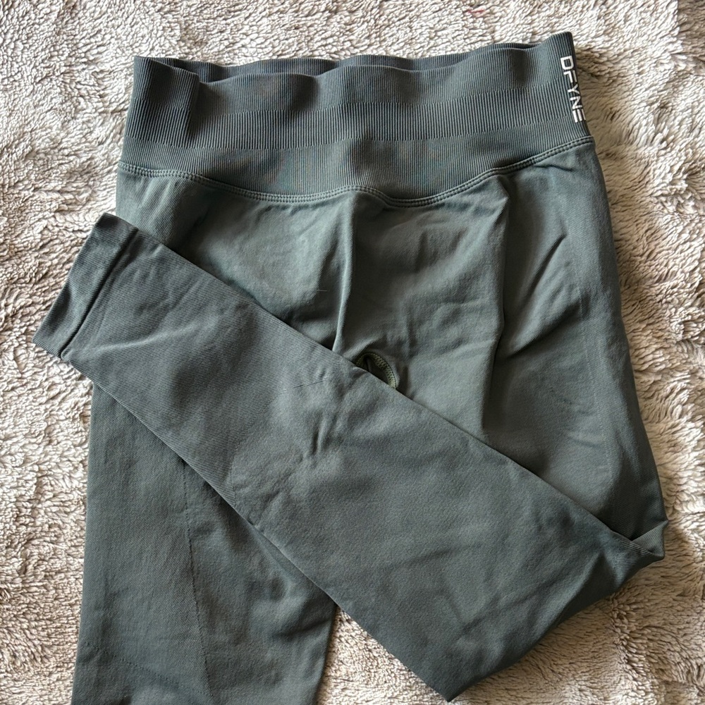 DFYNE Impact Leggings in Pistachio